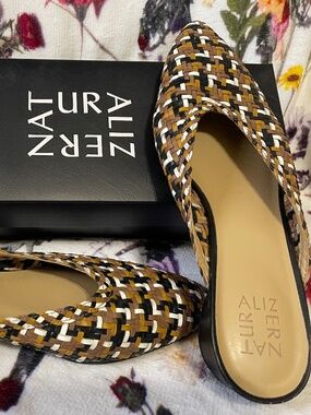 Naturalized multi color slip on mule Sz 9.5